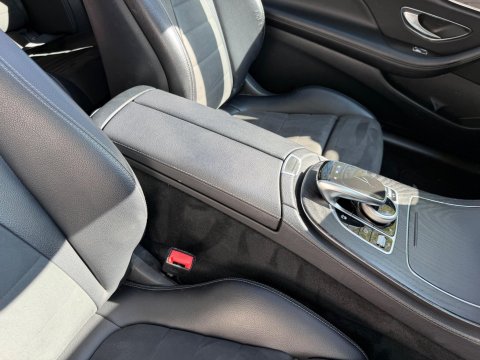 Mercedes-Benz E Class E 300 AMG LINE PREMIUM 20