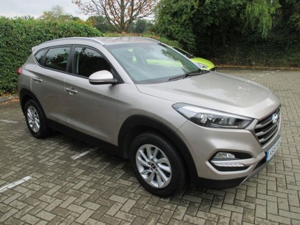 Hyundai TUCSON 2.0 CRDi SE Nav 4WD Euro 6 5dr