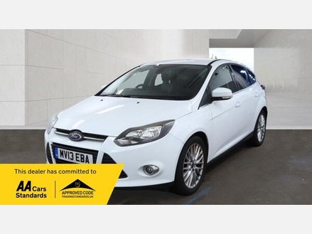 Ford Focus 1.0T EcoBoost Zetec Euro 5 (s/s) 5dr