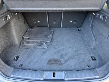 Jaguar F-Pace 3.0 D300 V6 S Auto AWD Euro 6 (s/s) 5dr 35