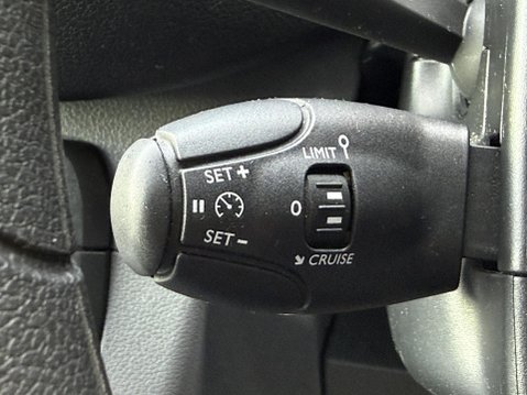 Vauxhall Vivaro 3100 75kWh Dynamic Panel Van 6dr Electric Auto L1 H1 (7.4kW Charger) (136 p 34