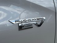 Mitsubishi Outlander 2.4 22.7kWh Diamond CVT 4WD Euro 6 (s/s) 5dr 43