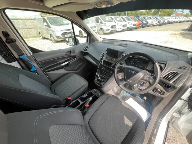 Ford Transit Connect Crew Cab LWB L2H1 Low Roof Trend Air Con EURO 6 NO VAT 27
