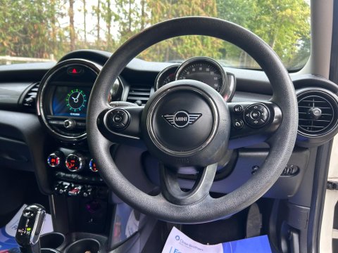 Mini Hatch 1.5 Cooper Classic Steptronic Euro 6 (s/s) 5dr 40