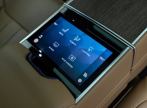 Land Rover Range Rover D350 Autobiography LWB 25