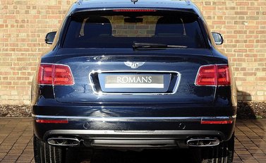 Bentley Bentayga 10