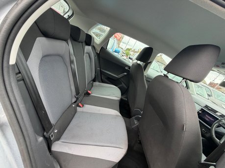 SEAT Arona ECOTSI SE TECHNOLOGY DSG 15