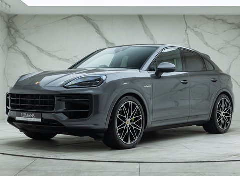 Porsche Cayenne E-HYBRID coupe 1