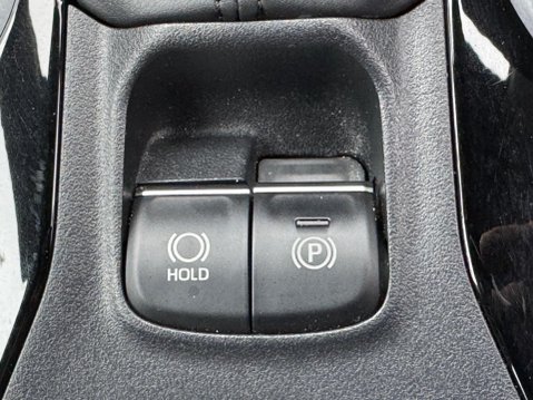 Toyota Corolla 1.8 VVT-h Design Touring Sports CVT Euro 6 (s/s) 5dr 36