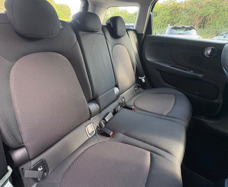 Mini Countryman Cooper 1.5 Petrol Manual Classic Comfort + SAT NAV - APPLE CARPLAY 5