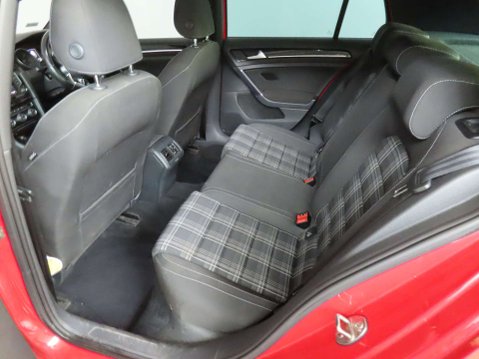 Volkswagen Golf 2.0 Golf GTD 5dr 9