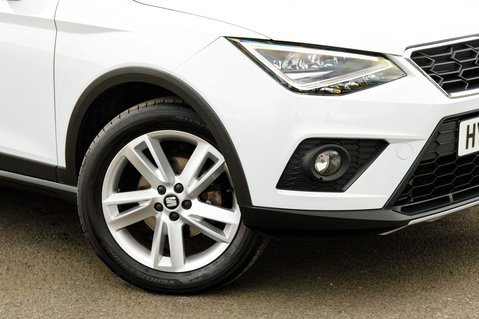 SEAT Arona TSI FR 11