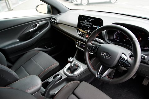 Hyundai i30 T-GDI FASTBACK N LINE MHEV 4