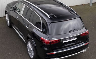 Mercedes-Benz GLS 600 First Class 5