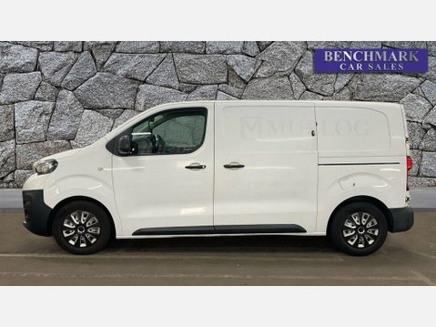 Peugeot Expert 1.5 BlueHDi 1000 Professional Standard Panel Van MWB Euro 6 (s/s) 6dr 9