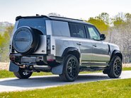 Land Rover Defender 110 Hard Top X-Dynamic HSE 4