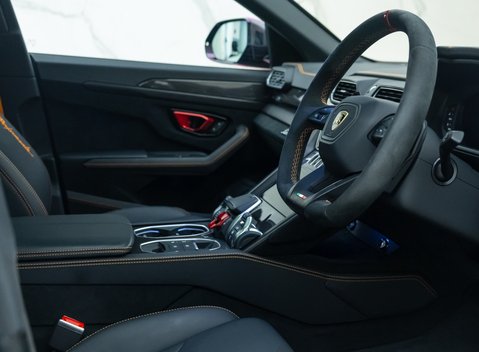 Lamborghini Urus PERFORMANTE 13