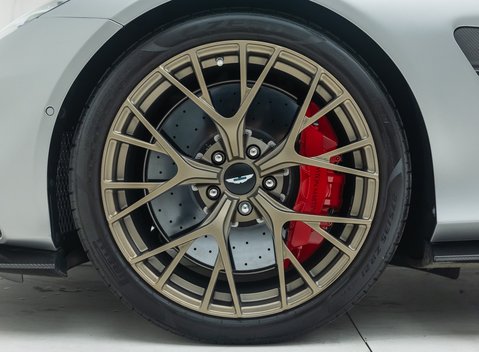 Aston Martin Vanquish V12 29