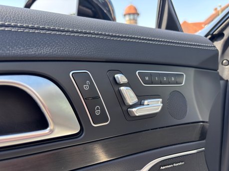 Mercedes-Benz SL Series 3.0 SL400 V6 Grand Edition Convertible 2dr Petrol G-Tronic+ Euro 6 (367ps) 12