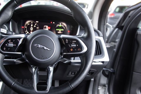 Jaguar I-Pace SE 22