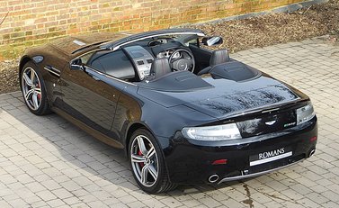Aston Martin V8 Vantage N400 Roadster 8