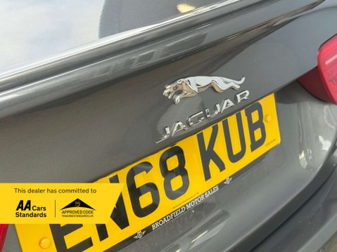 Jaguar XE 2.0 XE R-Sport D Auto 4dr 29