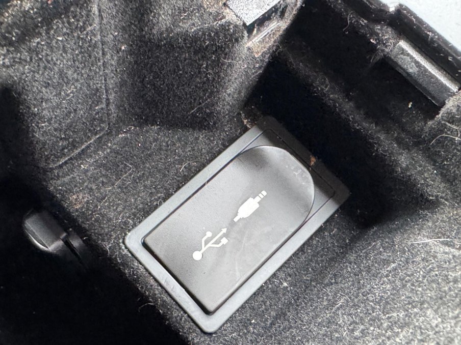 2014 Lexus Is — image 31