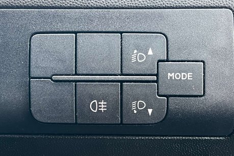 Peugeot Boxer 2.0 BlueHDi 440 Window Van 5dr Diesel Manual L4 H2 Euro 6 (130 ps) 79