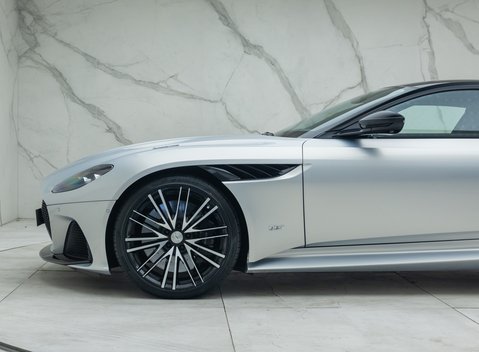 Aston Martin DBS Superleggera 37