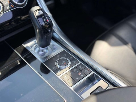 Land Rover Range Rover Sport 4.4 Range Rover Sport Autobiography Dynamic SDV8 Auto 4WD 5dr 20