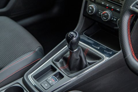 SEAT Leon TSI FR TECHNOLOGY 29