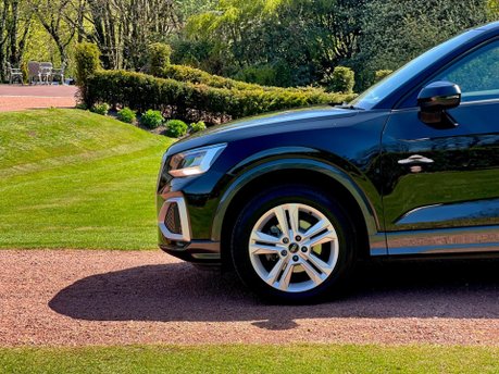 Audi Q2 TFSI SPORT 6