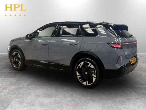 Vauxhall Grandland 73kWh Ultimate SUV 5dr Electric Auto (213 ps) Full Leather Trim - Heated Se 5