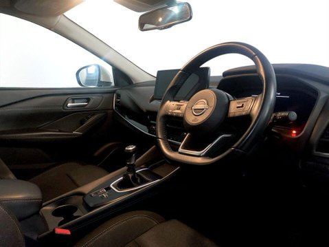 Nissan Qashqai 1.3 DIG-T MHEV N-Connecta SUV 5dr Petrol Hybrid Manual Euro 6 (s/s) (140 ps 12