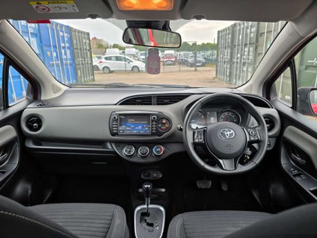 Toyota Yaris 1.5 VVT-i Icon Hatchback 5dr Petrol CVT Euro 6 (111 ps) 6