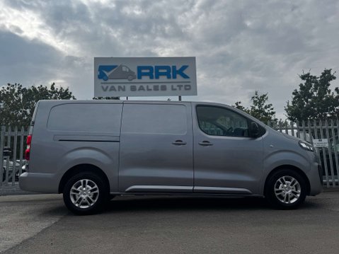 Vauxhall Vivaro 2.0 Turbo D 3100 Sportive Panel Van 6dr Diesel Manual L2 H1 Euro 6 (s/s) (1 7