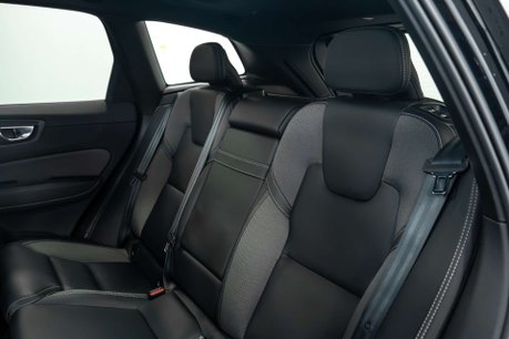 Volvo XC60 2.0 XC60 R-Design Pro T8 Recharge AWD Auto 4WD 5dr 21