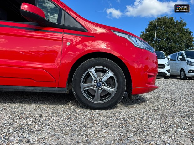 Ford Transit Connect SWB L1H1 200 Sport Alloys Air Con Cam Nav Sensors EURO 6 NO VAT 21