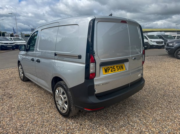 Ford Transit Connect SWB L1H1 [SOLD CR] Low Roof Trend 220 Air Con Nav Sensors EURO 6 10