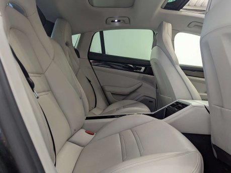 Porsche Panamera 2.9 Panamera 4 E-Hybrid Semi-Auto 4WD 5dr 53