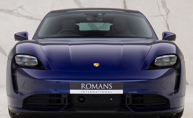Porsche Taycan TURBO 4