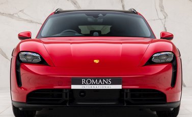 Porsche Taycan Turbo Cross Turismo 4