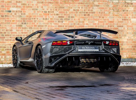 Lamborghini Aventador SV LP 750-4 Roadster 34