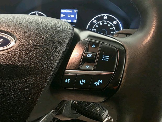 Ford Transit Custom Transit Custom 320 L2 Diesel FWD 2.0 EcoBlue 130ps H1 Trend 9-Seater 22