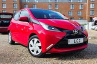 Toyota Aygo 1.0 VVT-I X-PLAY FULL SERVICE HISTORY! 9 SERVICES! BLUETOOTH! 8