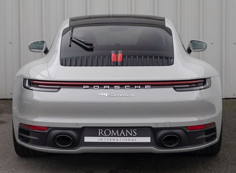Porsche 911 Carrera S (992) 5