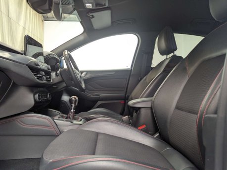 Ford Focus 1.0 Focus ST-Line X 5dr 36