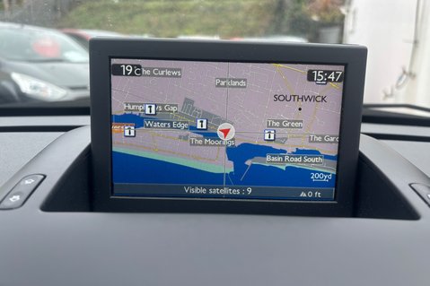 Peugeot 3008 HDI CROSSWAY 1.6 HDi..GLASS ROOF..SAT NAV..HEAD UP DISPLAY..F/S/H 5