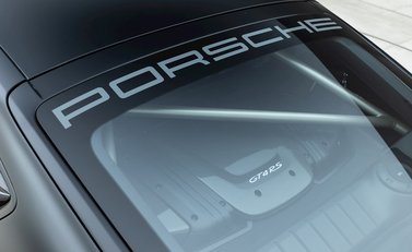 Porsche Cayman GT4 RS (718) 34