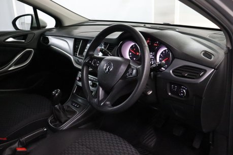 Vauxhall Astra DESIGN CDTI S/S 5